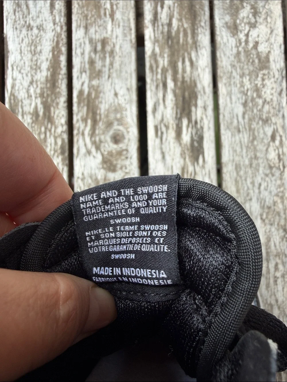 Nike Air Jordan Kids Black and White High-Top ya